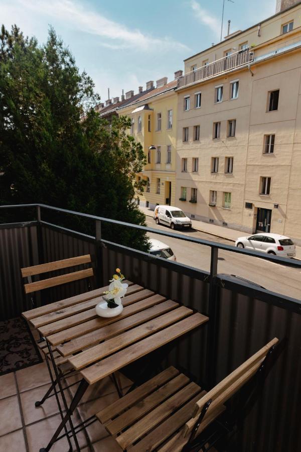 Beautiful 2-Bedroom Apartment Near Schoenbrunn Vienne Extérieur photo