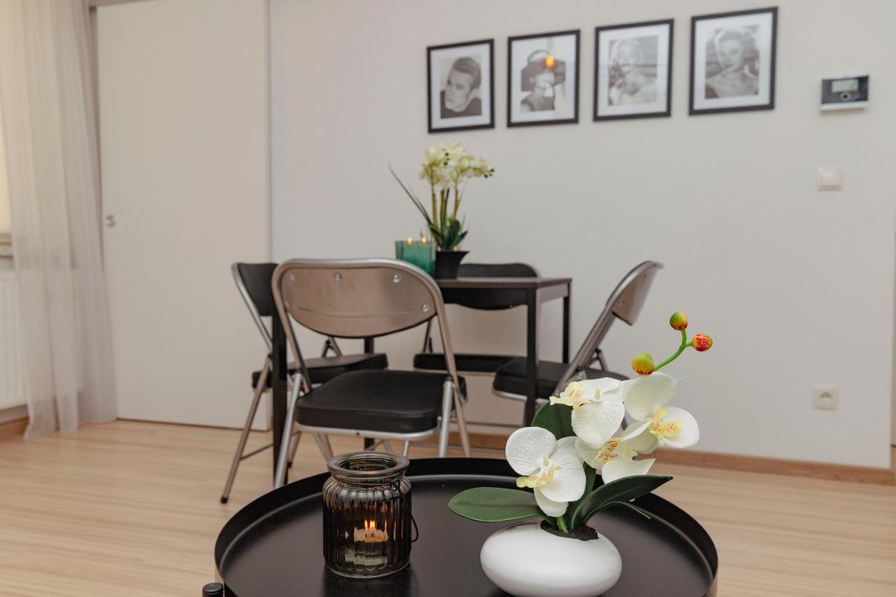 Beautiful 2-Bedroom Apartment Near Schoenbrunn Vienne Extérieur photo